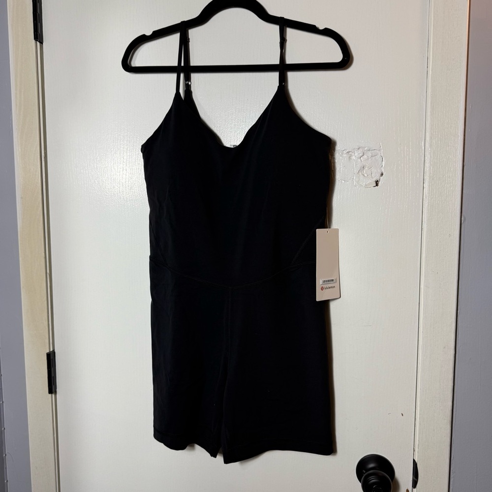 lululemon Align M
Cami Bodysuit 6" size 12 black